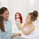 عروسک آریل دیزنی پری دریایی مدل Sing And Sparkle Ariel - Image 3