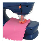 اسباب بازی چرخ خیاطی برند Yihuttoys کد YH178-1C