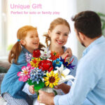 لگو طرح گل با گلدان مدل Flowers Clusters کد 11053، تعداد 1064 قطعه، 12 شاخه گل و گلدان همراه با شاخه گل رز و آفتابگردان
