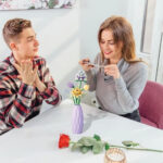 لگو گل لاله با گلدان مدل Bouquet کد 2355، تعداد حدودا 290 قطعه